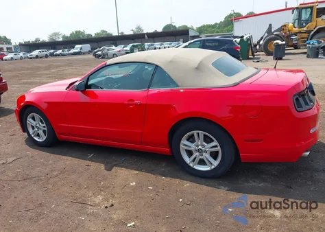 2014 Ford Mustang V6 из США, поврежденный, VIN 1ZVBP8EM4E5201342